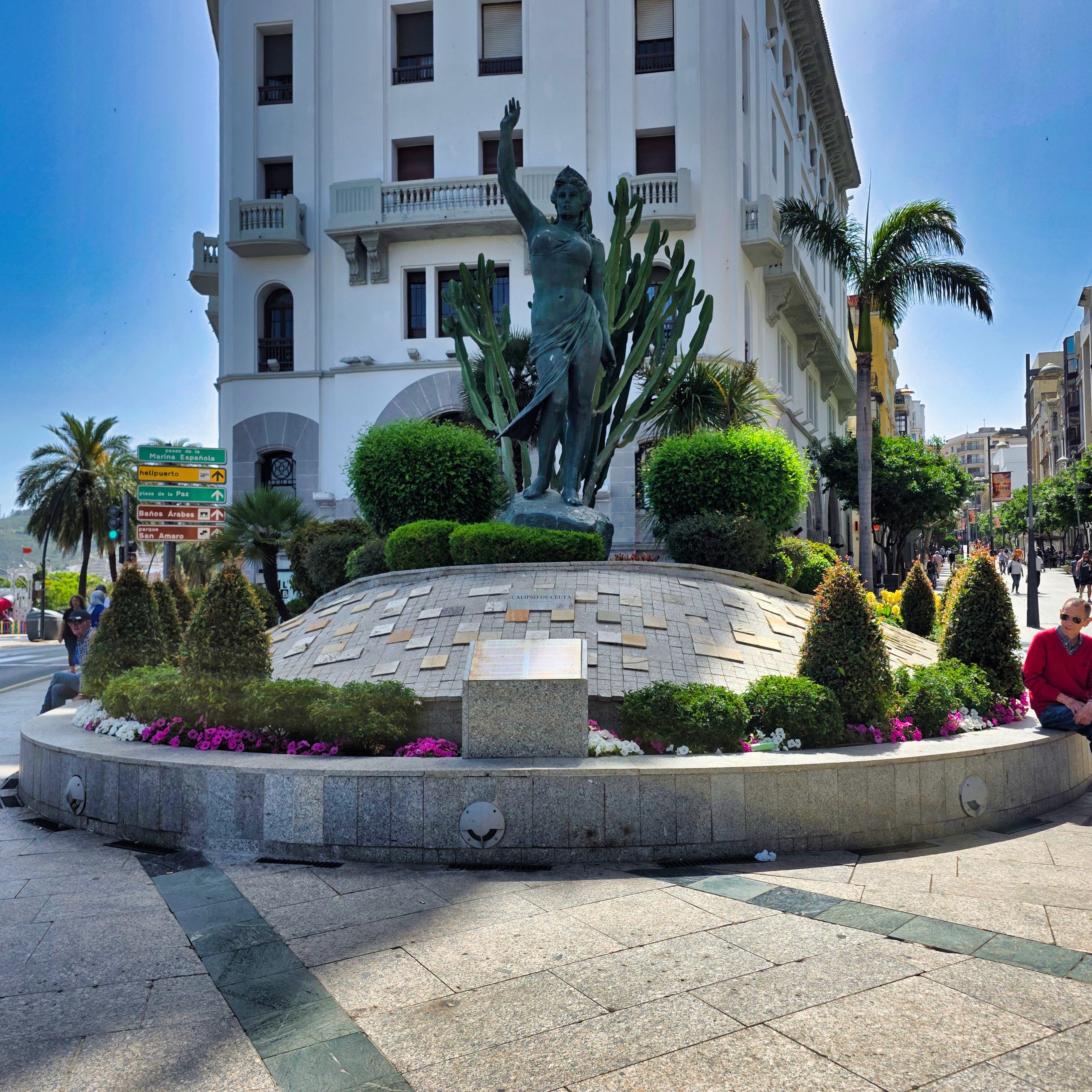 Estatua de Calipso - Paseo del Revellín